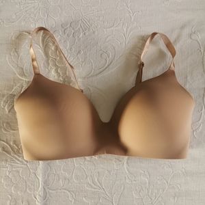 Victoria's Secret Nude Underwire Free Bra C36
